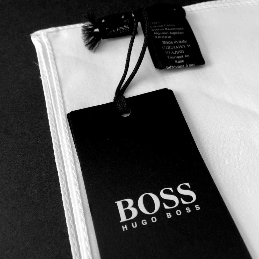 NEW HUGO BOSS WHITE POCKET SQUARE - Picture 4 of 5